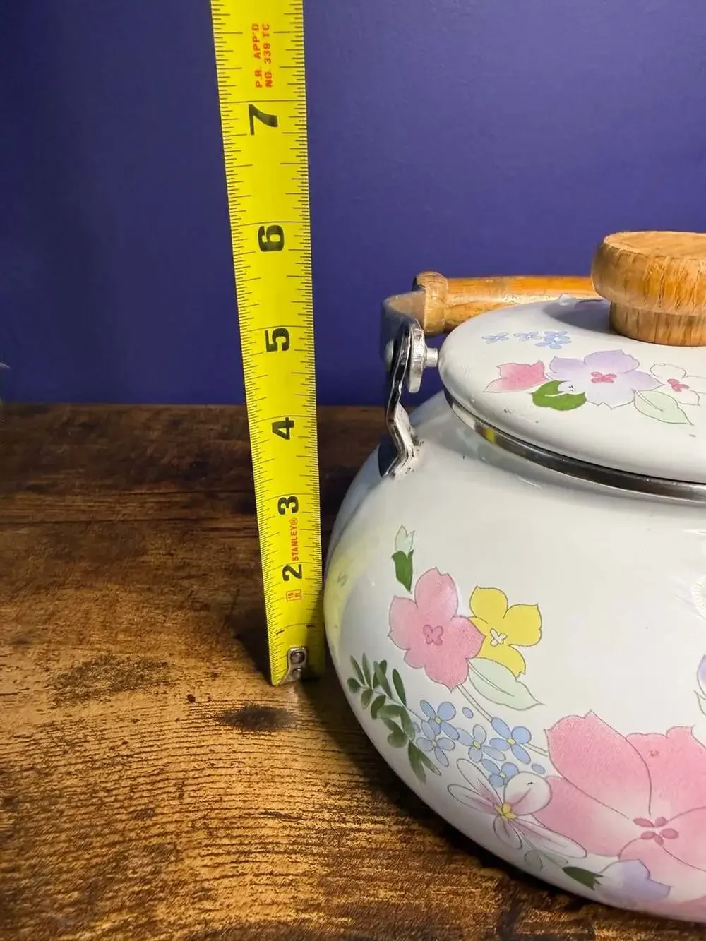 Vintage White Floral Enamel Teapot Tea Kettle with Wood Handle and Lid